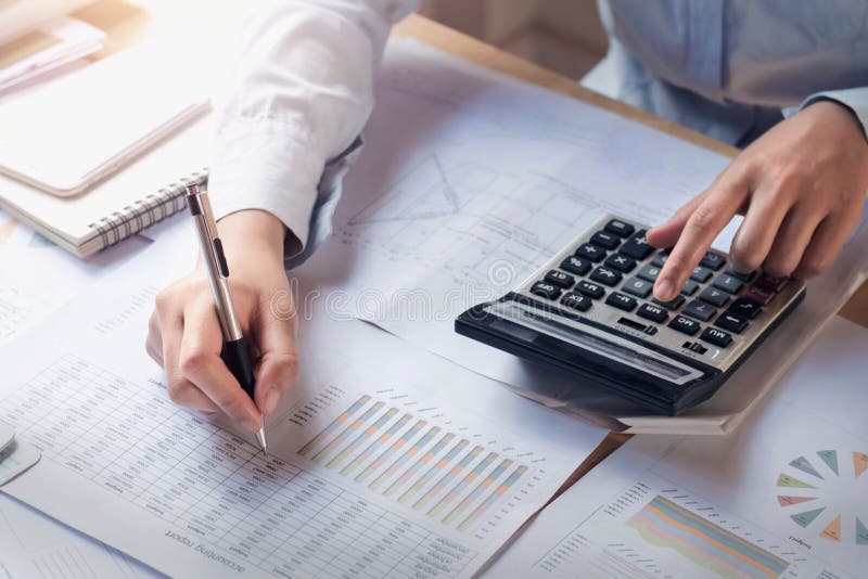Preparing Your Small Business Finances for Year-End: A Luca Financial Guide